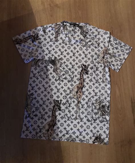 louis vuitton giraffe tee|louis vuitton polo shirt.